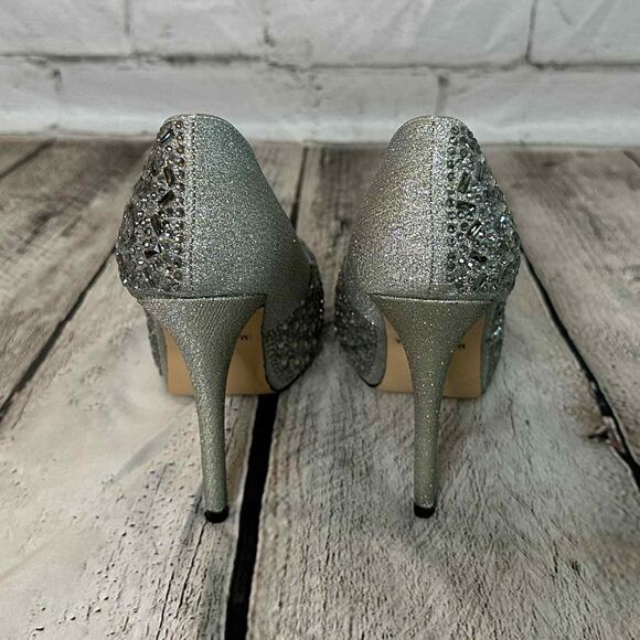 D10 De Blossom Collection Silver Glitter Peep-Toe Heels, Size 6, Pre-owned - Picture 3 of 7